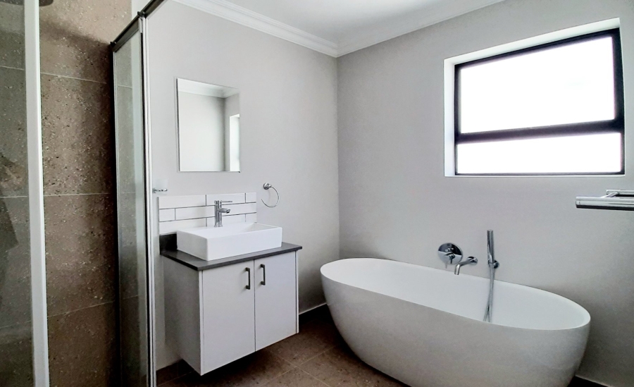 3 Bedroom Property for Sale in Blanco Western Cape